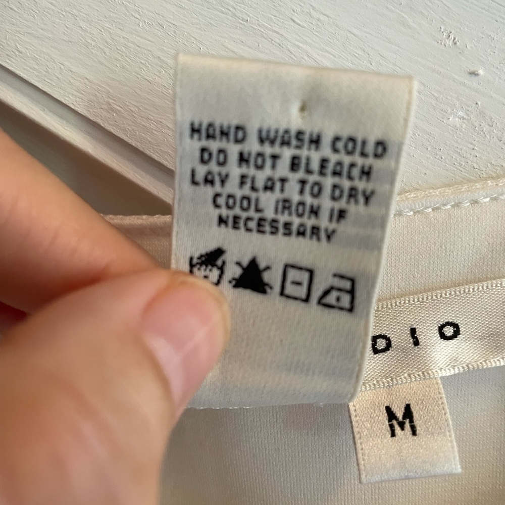 Max studio white dress stretchy nwot -35 % off. - Picture 7 of 7